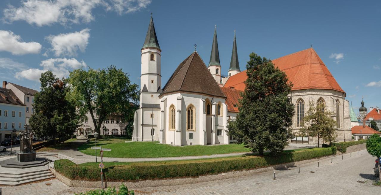 Gockerlwirt & Pilgerpension Altötting Buitenkant foto